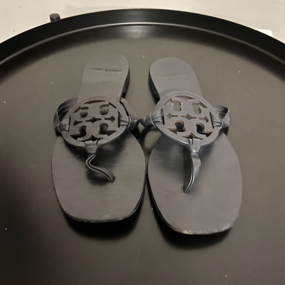 Tory Burch Navy Leather Sandals Sz 5.5